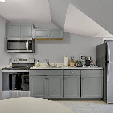 Suites On Seneca - Gorgeous One Bedroom Apartment Гаррисберг Экстерьер фото